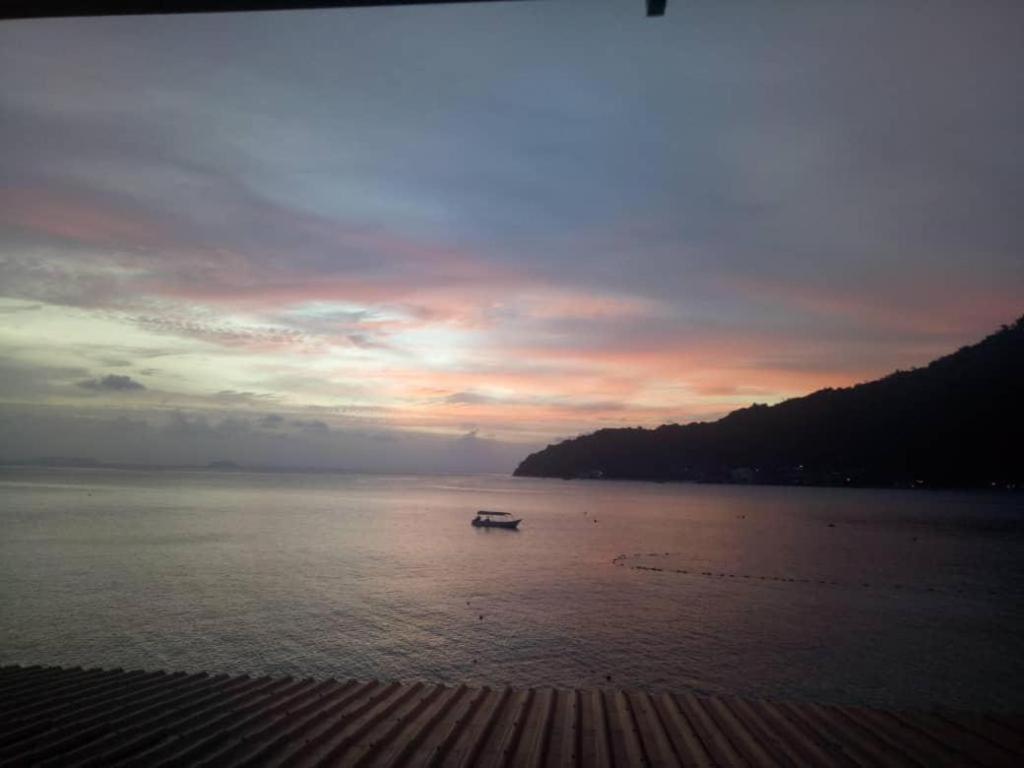 Beach Box Perhentian Kampong Pasir Hantu Bagian luar foto